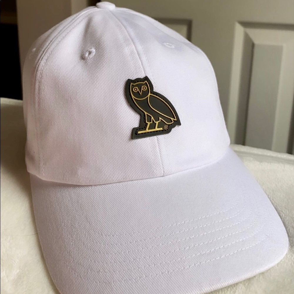 October’s Very Own essentials cap in white